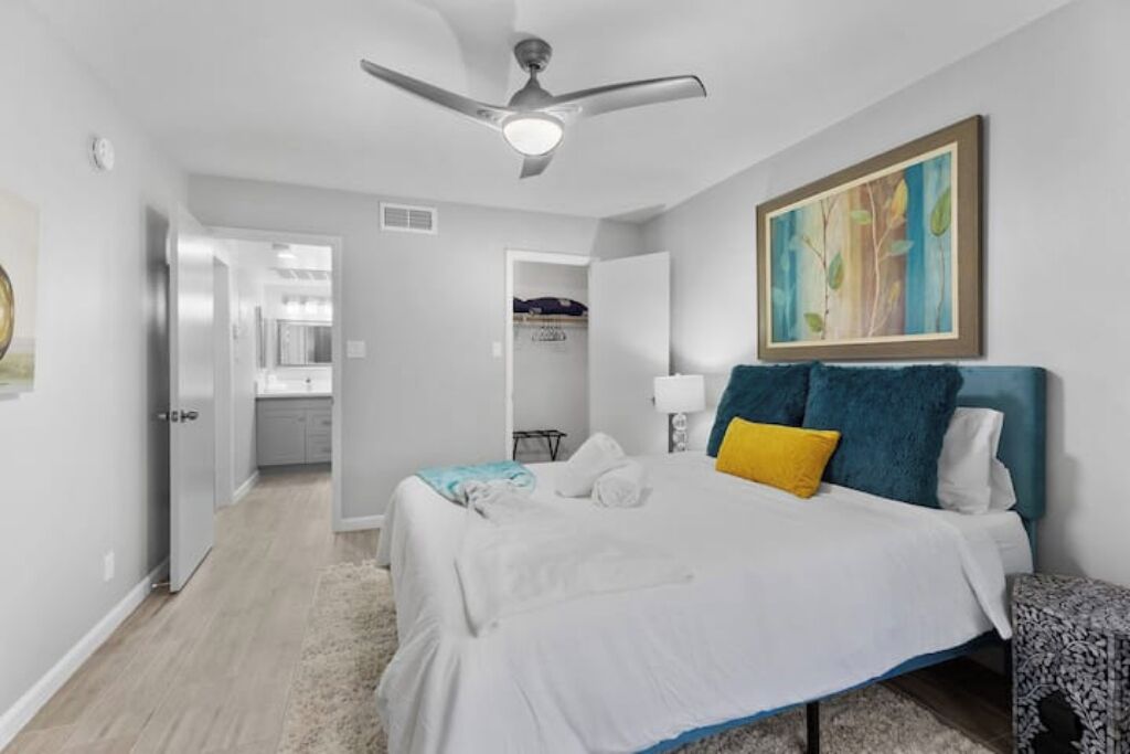 1 chambre, bureau, Wi-Fi, literie fournie