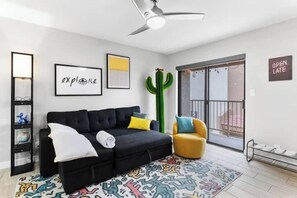 Living area - Modern, stylish condo in Sun Devil Country
(Tempe)