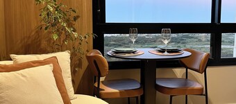 The Loft, Style and Comfort with Parque Una Garage