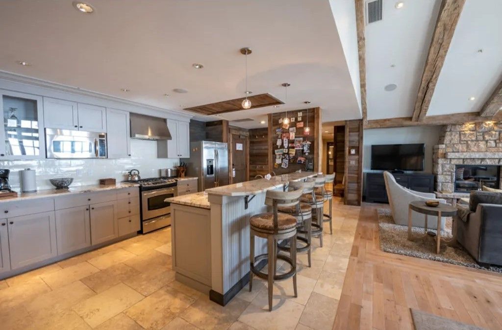 雪櫃、微波爐、焗爐、爐具