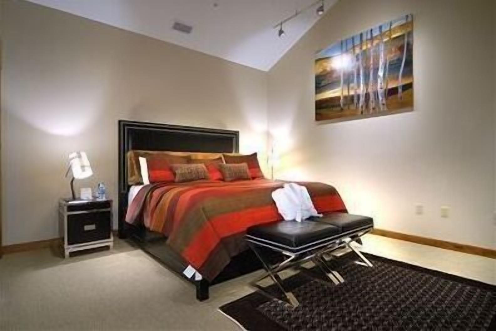 3 bedrooms, iron/ironing board, travel cot, free WiFi