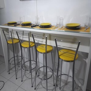 1 bedroom, laptop workspace, free WiFi - Studio Central Próximo a Rodoviária (Curitiba)