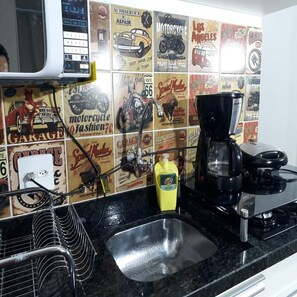 1 chambre, espace de travail pour ordinateurs portables