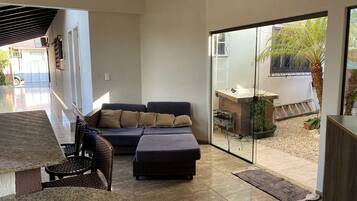 Smart TV, Netflix, serviços de streaming, impressoras