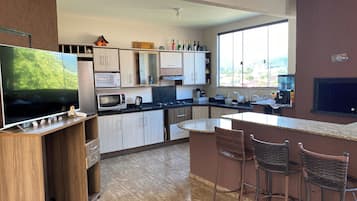 Smart TV, Netflix, serviços de streaming, impressoras