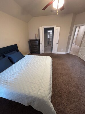 3 sovrum, strykjärn/strykbräda, wi-fi och sängkläder