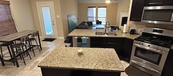 3-bedroom house in Frisco Near Little Elm