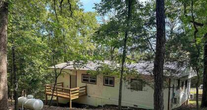 Charming 2 Bedroom 1 Bath Cottage in a Forest Setting Tucked Away in Nature