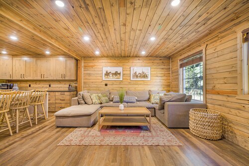 Spacious Cabin w/ 7-Bedroom, Hot Tub, Riverfront Bliss!