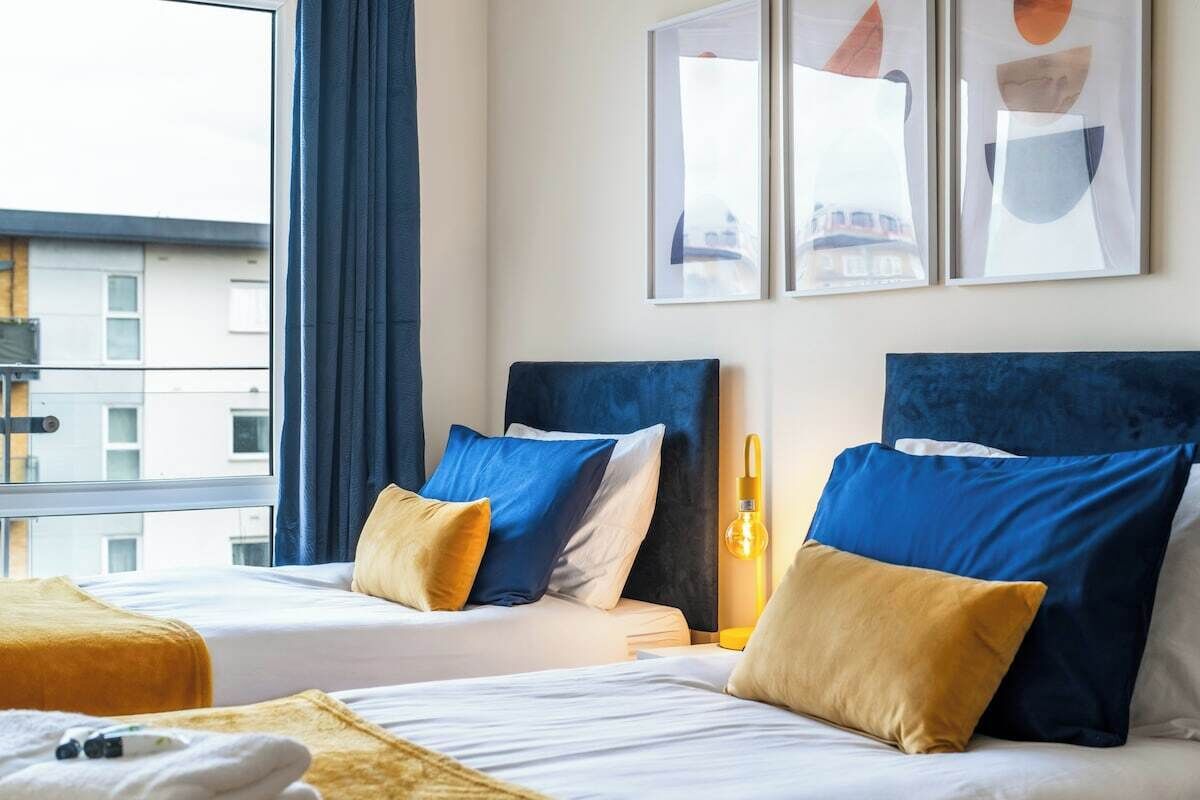 2 bedrooms, iron/ironing board, Internet, bed sheets