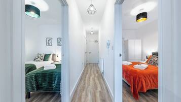 2 bedrooms, iron/ironing board, internet, bed sheets
