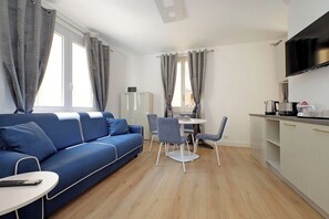 Smart TV, video library - Apartment located in the heart of Rome ideal for families or couples (Roma)