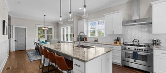 Traditional 4BR Craftsman, In DT Durham, Near Duke