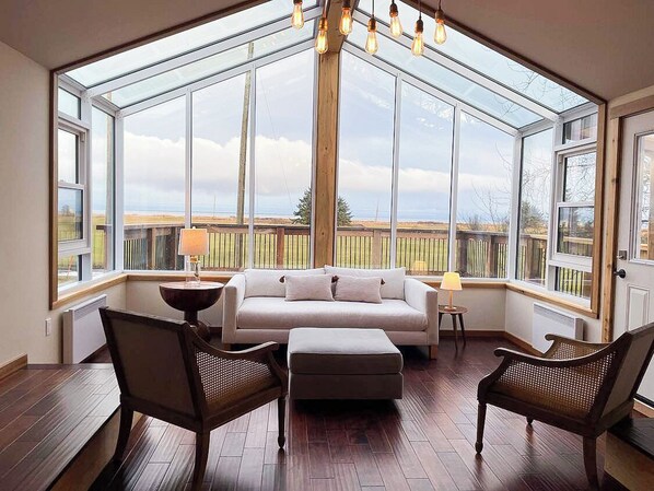 HOMESTEAD HOUSE, 4 bedrooms, Kitchen, Partial Ocean View | Wohnbereich