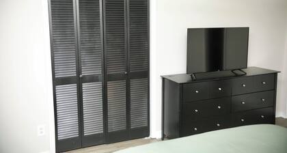 2-bedroom condo in lovely Winston-Salem's
Country Club