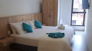 Exclusieve tweepersoonskamer | 1 slaapkamer, een bureau, een laptopwerkplek, gratis wifi