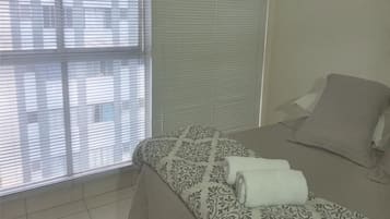 1 quarto, espaço de trabalho para notebook, Wi-Fi de cortesia