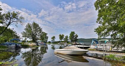 The Bomoseen Bungalow: Vermont Lake House with Private Dock