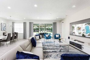 TV, video games - Luxury 8BR Theater Game Pool Golf Firepit - Disney (Kissimmee)