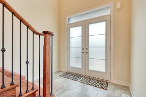 Interior - New 4 Beds & 3 Baths with Parking at Haldimand Ontario (HALDIMAND)