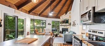 Modern Cabin in Peaceful Area