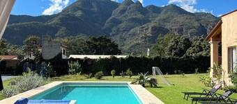 5-bedroom house with spectacular views of Malinalco with WiFi