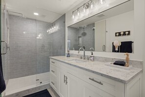 Shower, towels
