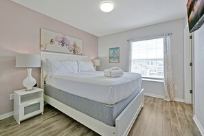 3 bedrooms, desk, iron/ironing board, travel cot