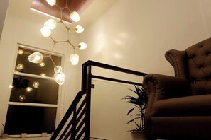 Interior - New Cozy Villa near Clark Freeport Zone. 5 minutes drive to malls, resto, others (Angeles)