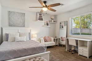 3 bedrooms, desk, iron/ironing board, free WiFi