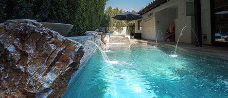 Piscine extérieure