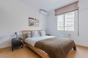 3 Schlafzimmer, Bügeleisen/Bügelbrett, WLAN, Bettwäsche