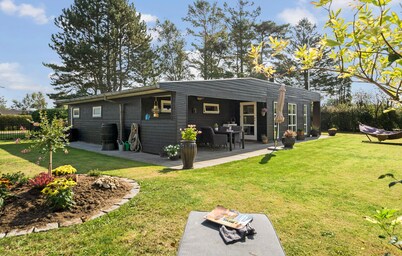 Cozy home in Odder with WiFi