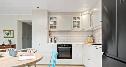 Cozy home in Odder with WiFi