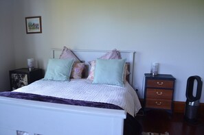 3 chambres, bureau, fer et planche à repasser, Wi-Fi gratuit