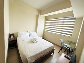 Kondominium, balkon, pemandangan kota | 2 kamar tidur dan didekorasi berbeda-beda