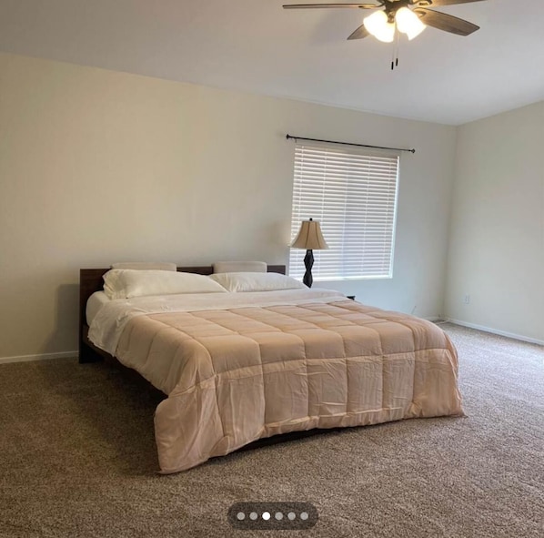 6 habitaciones, tabla de planchar con plancha, wifi y ropa de cama