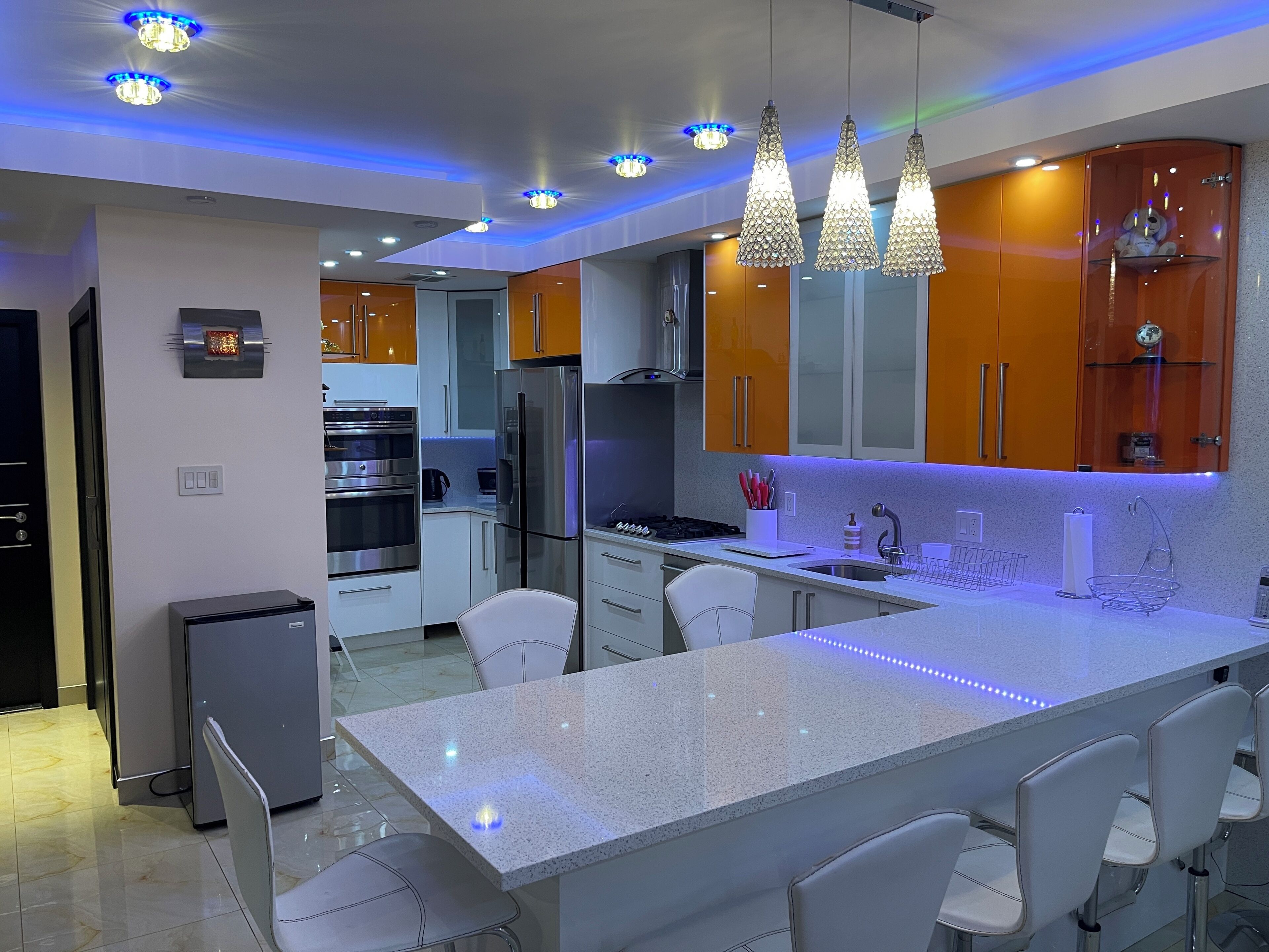 Microwave, oven, stovetop, dishwasher