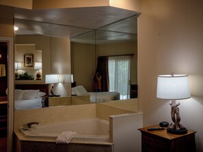 2 soverom, strykejern/-brett, wi-fi og sengetøy