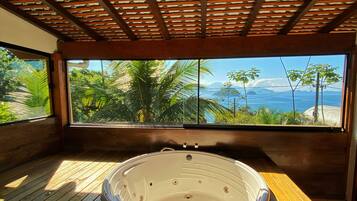 Luxury Studio, Lanai, Sea View | Interior