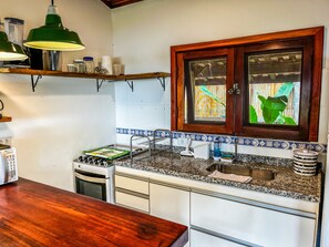 Familienchalet, Veranda, Meerblick | Eigene Küche | Mini-Kühlschrank, Mikrowelle, Ofen, Herdplatte