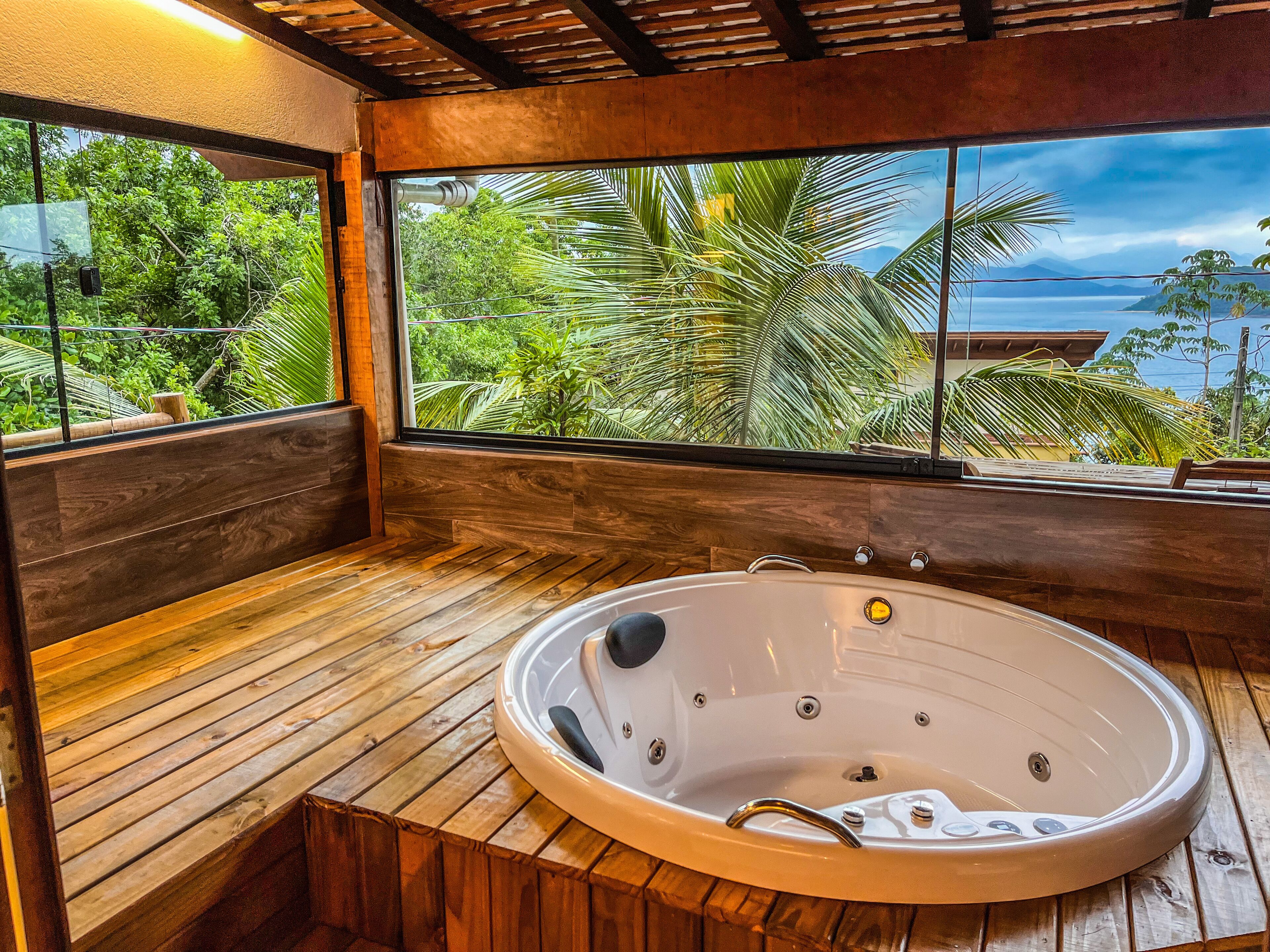 Luxury Studio, Lanai, Sea View | Property grounds