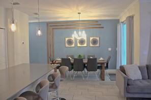 Interior - 4BR Townhouse Private Pool Near Disney (Four Corners)