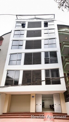 Front of property - Era Apartment Ha Yen Quyet (Hanoi)