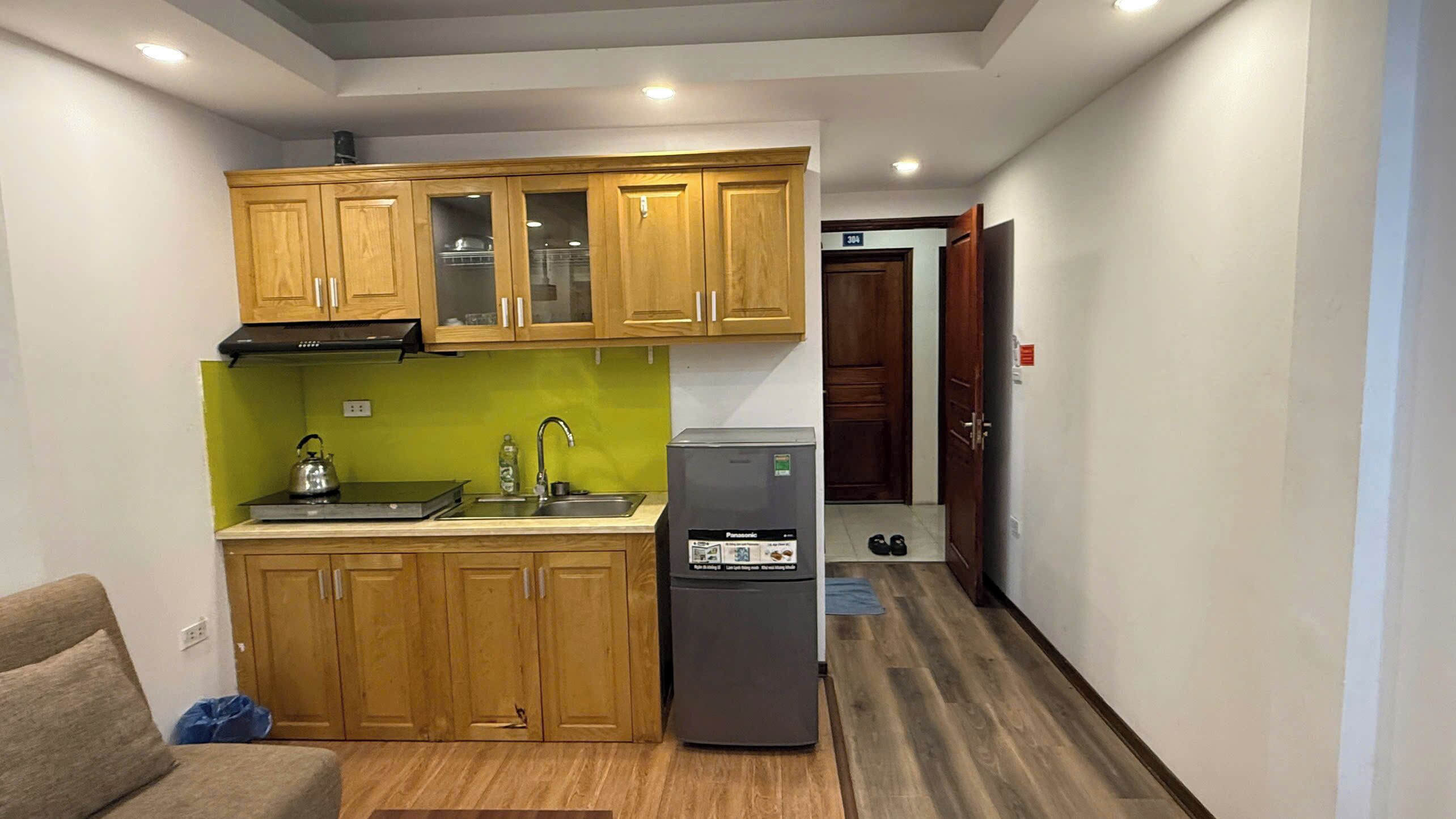 Superior Apartment, Kitchenette | Private kitchen | Mini-fridge, electric kettle, cleaning supplies, paper towels