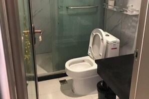 Bathroom - TAO YUAN HOTEL (Jiashan)