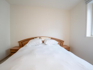 1 slaapkamer, een bureau, wifi