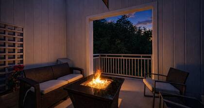 Welcome to the Capital! 2 Bed 2 Bathroom, Loft-style townhome in West Sacramento