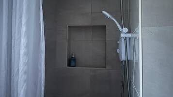 Shower, towels