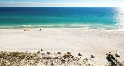 Luxury 2 Bed- 80" TV- Pet Friendly- 3 mi. to Johnson Beach